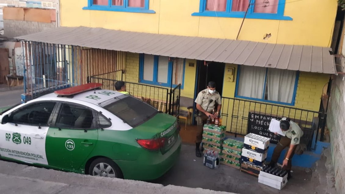 Desbaratan local de venta clandestina de alcohol en Iquique