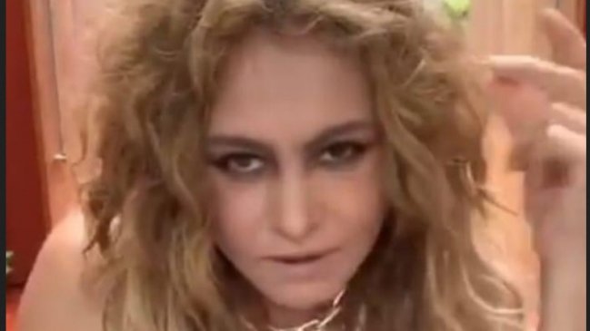 Paulina Rubio protagonizó lamentable Live y generó muchas dudas de su estado