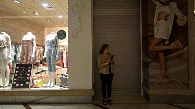 Alcalde Lavín anunció reapertura de un mall en Las Condes