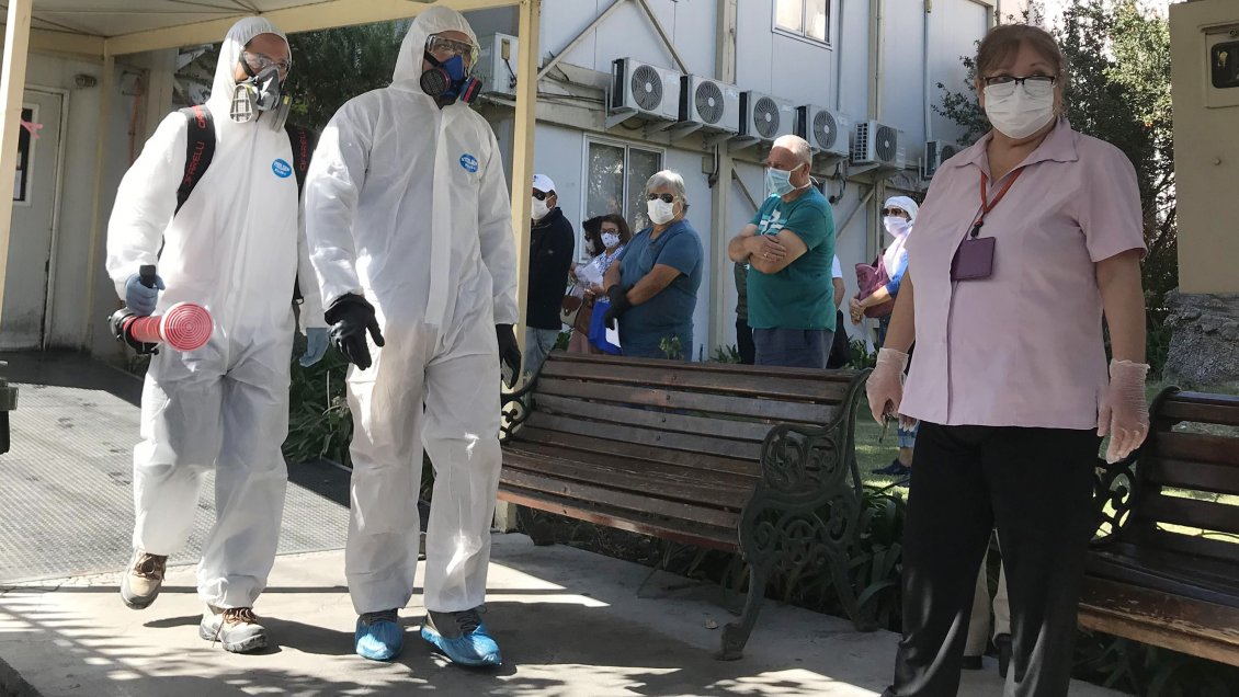 Intendente confirmó traslado de contagiados del cité de Quilicura a residencia sanitaria