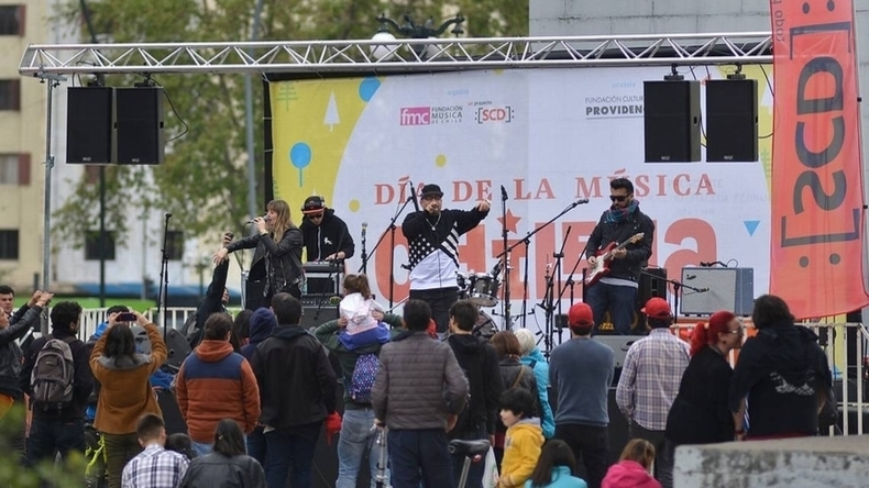 Asociación de Managers de Músicos chilenos hace un llamado a programar más música nacional