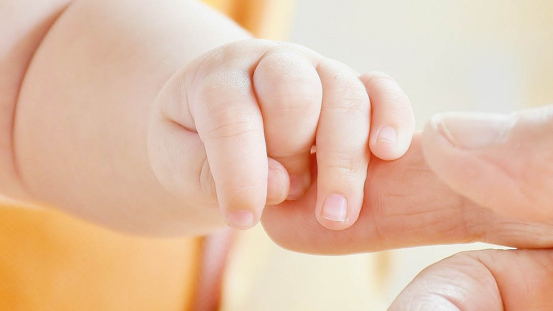 Dos lactantes con Covid-19 están conectados a ventilación mecánica en Antofagasta