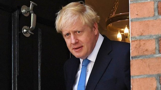 Boris Johnson regresará al gobierno este lunes tras superar el Covid-19