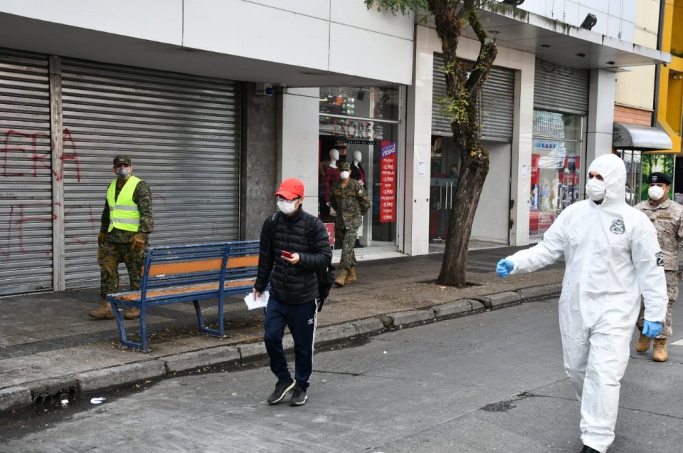 Chillán: Joven infectado fue detenido comprando en una farmacia