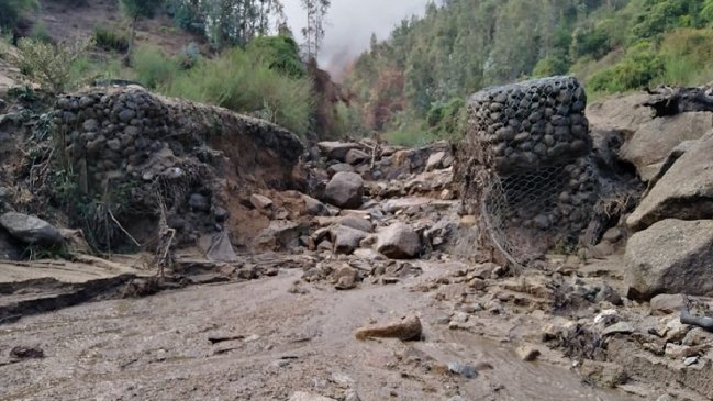 Aluvión llenó de barro a parte de Chiguayante: 