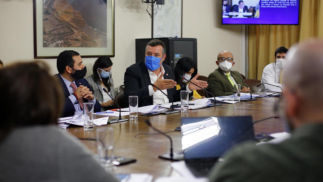 Ingreso familiar de emergencia: Oposición pide aumentar el monto y entregarlo por cuatro meses