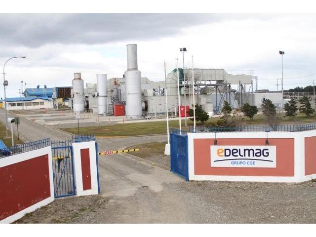 Compañía de electricidad habilitó teléfono gratuito para sus clientes en Punta Arenas