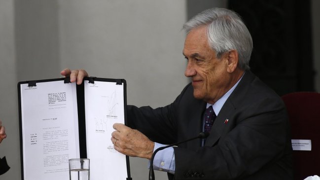 Piñera presentó proyecto que crea seguro de protección de ingresos para trabajadores independientes
