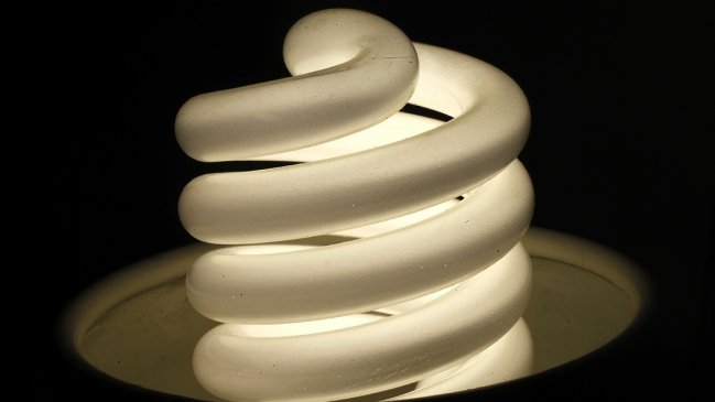 Ministro de Energía: Gobierno eliminó recargo de invierno en cuentas de la luz