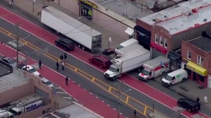 Descubren camiones llenos de cadáveres en Nueva York