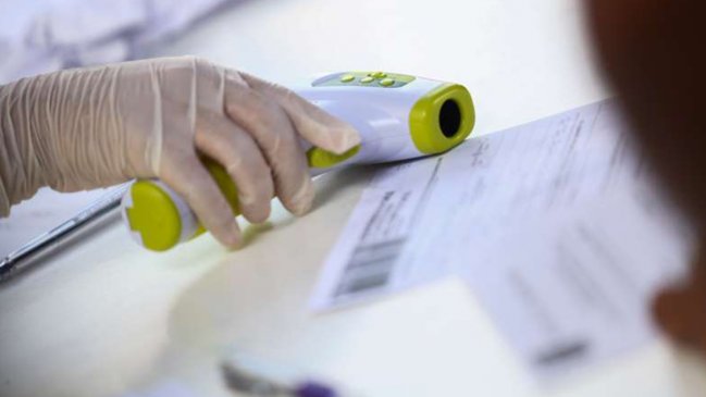 Matrimonio de paramédicos del Hospital de Victoria permanece internado por Covid-19