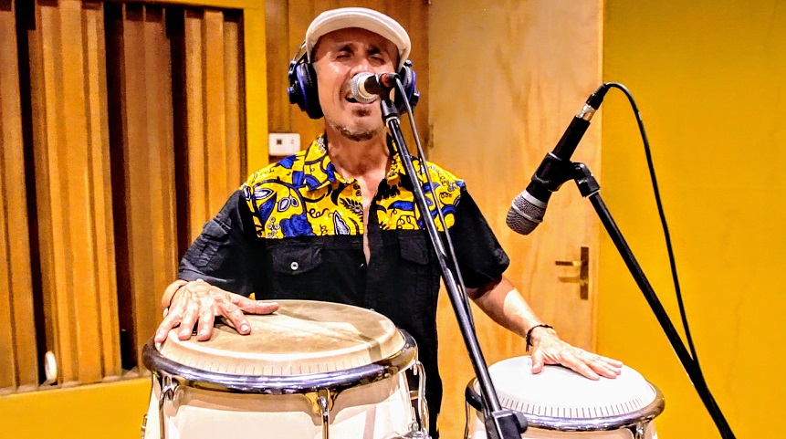 Pedro Foncea de De Kiruza: Me he sentido útil entregando música