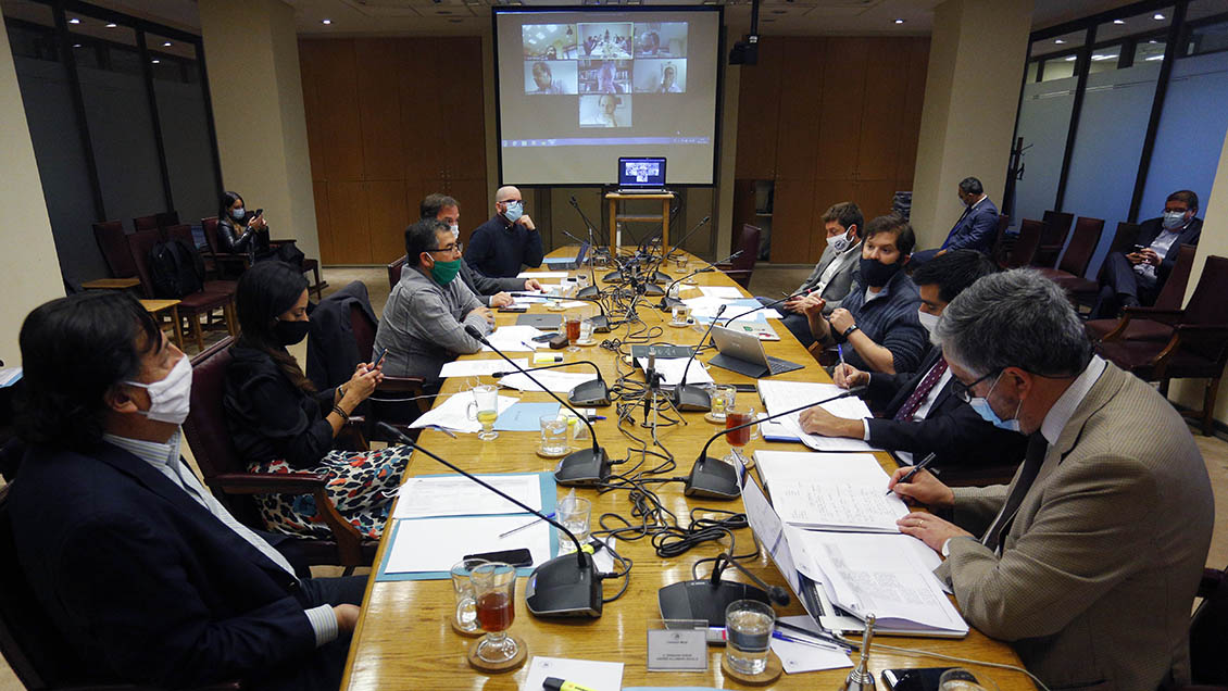 Comisión mixta desechó la rebaja automática de la dieta parlamentaria