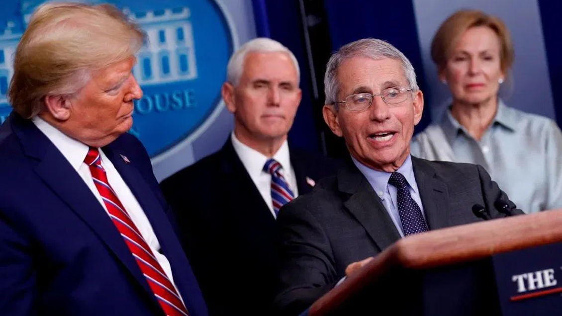 Trump cede a la polémica y no disolverá su sala de crisis contra la Covid-19