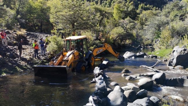 Inédito en Ñuble: DGA destruyó bocatoma no autorizada y recuperó cauce del río Chillán