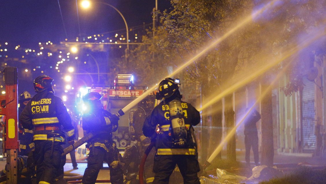 Terminó el conflicto: Bomberos aceptó reducción presupuestaria impuesta por el Gobierno