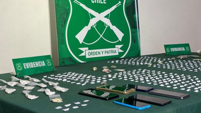 Carabineros detiene a seis sujetos acusados de intentar lanzar droga al interior de cárcel de Rancagua