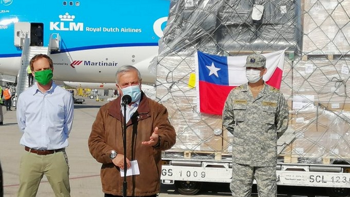 Mañalich anunció la llegada de nuevos ventiladores y llamó a la tranquilidad
