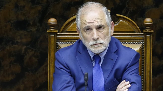 Senador Montes: El proyecto de ingreso familiar de emergencia deja a mucha gente afuera