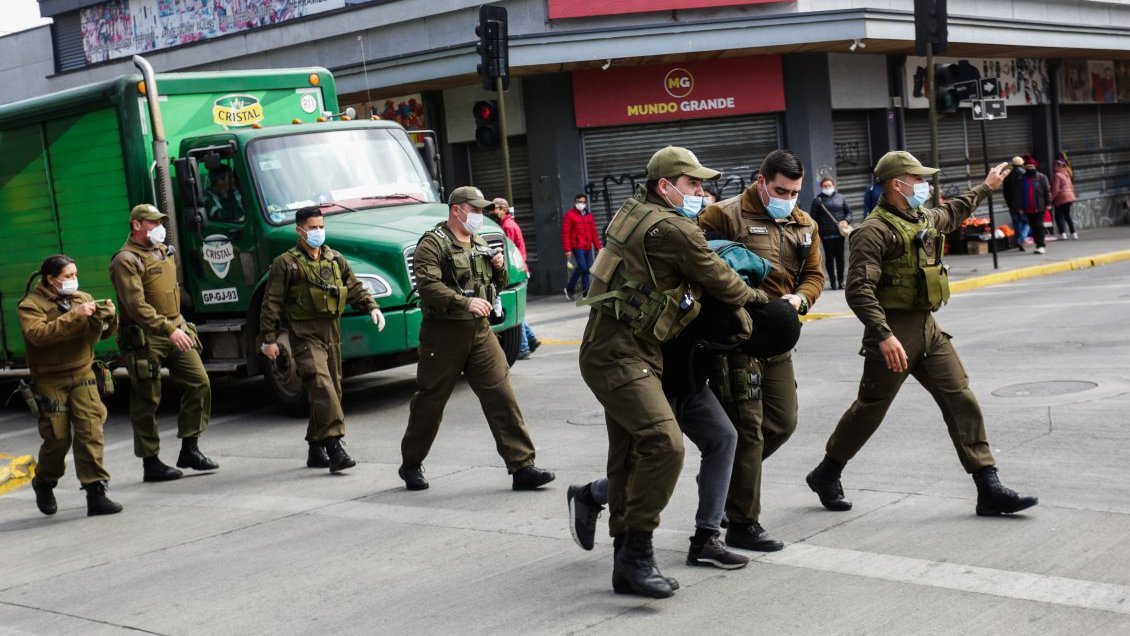 Carabineros detuvo a más de dos mil personas la semana pasada por delitos de mayor connotación
