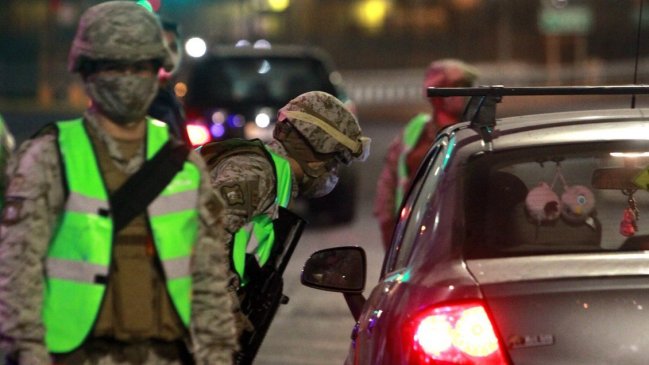 Arresto domiciliario para conductor que chocó camión militar en Quillón durante el toque de queda