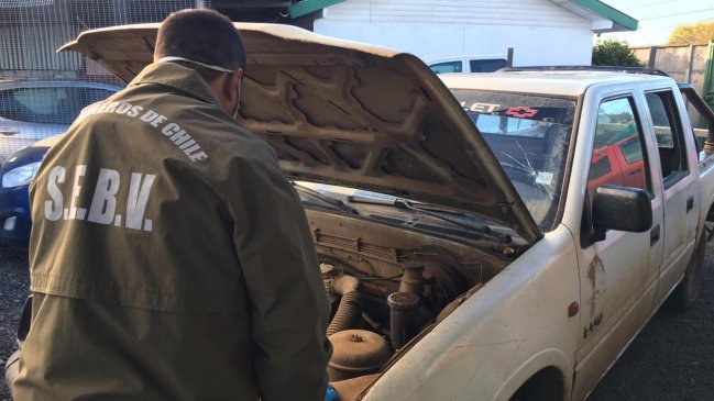 Adolescente fue detenido en Ercilla cuando manejaba camioneta que tiene encargo por robo