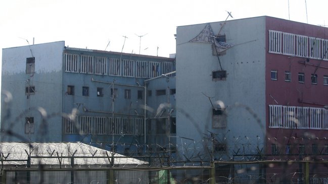 Incidentes en cárcel de Colina dejaron 30 gendarmes y 30 internos heridos