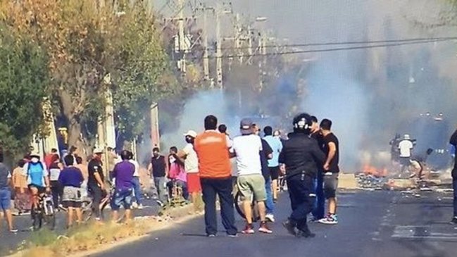 Vecinos de El Bosque protestan por falta de ayuda tras un mes en cuarentena