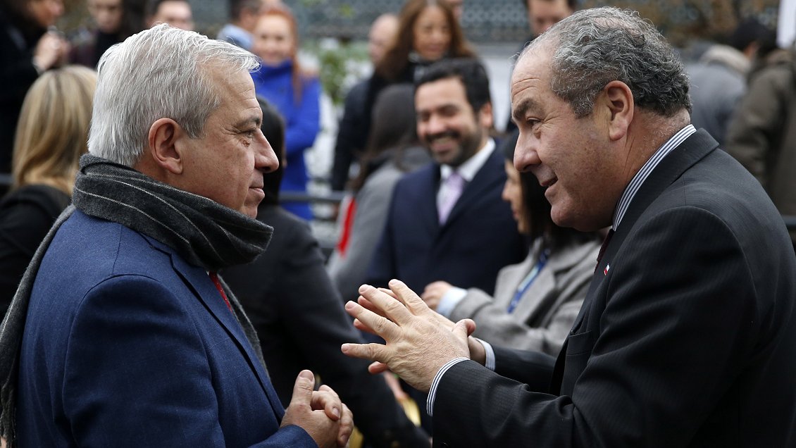 A menos de un año de su salida, Luis Castillo regresa al Ministerio de Salud