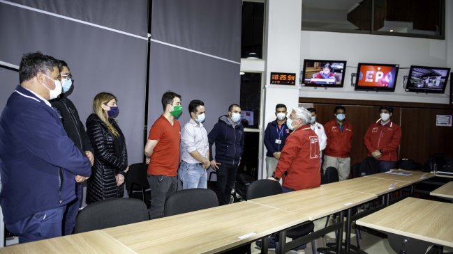 Equipo clínico de la Armada refuerza atención de pacientes Covid-19 en Iquique