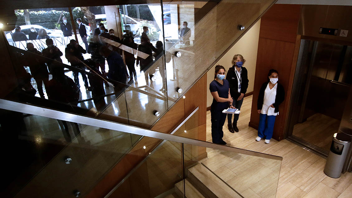 Dos nuevas residencias sanitarias entrarán en funciones en Las Condes y Lo Barnechea