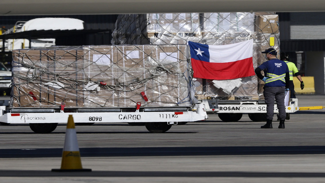 Chile recibió 11 nuevos ventiladores mecánicos provenientes de China