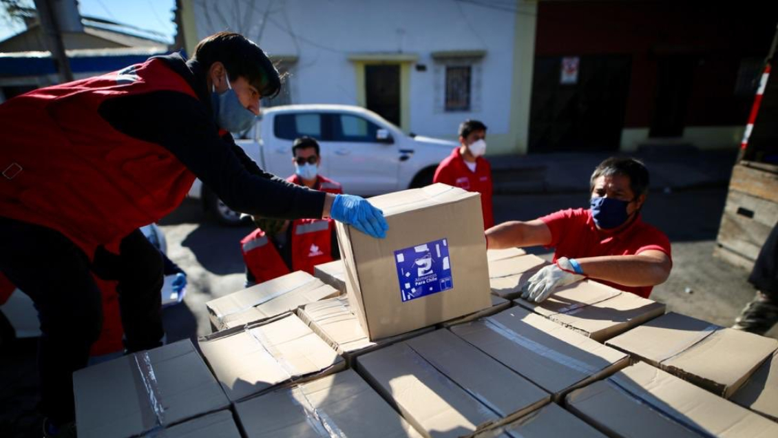 Alcaldes ponen reparos por la entrega de cajas de alimentos