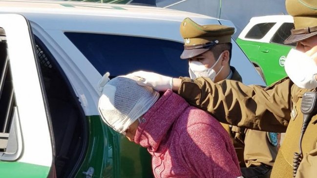 Chillán: Motociclista se lanzó a estero para evadir control policial durante el toque de queda