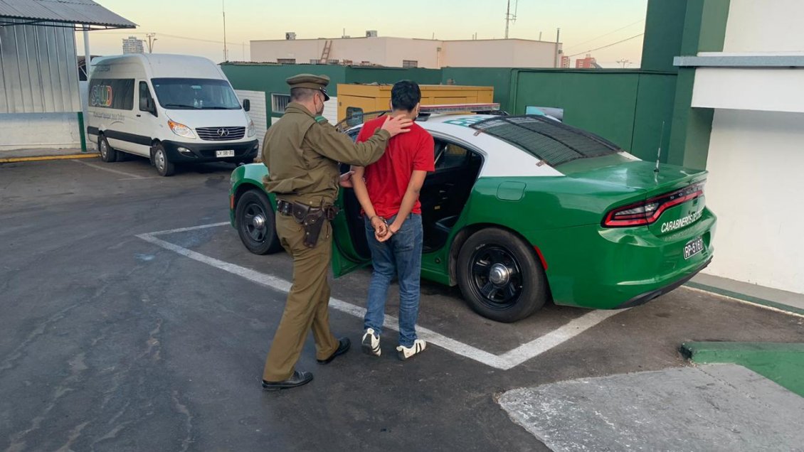 Sujetos fueron detenidos con municiones de guerra en Iquique