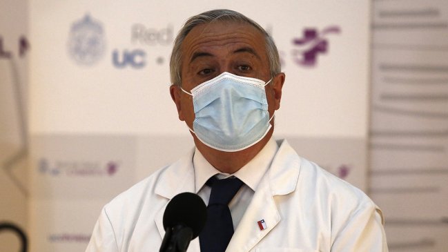 Mañalich: Ejercicios epidemiológicos se han derrumbado como castillo de naipes