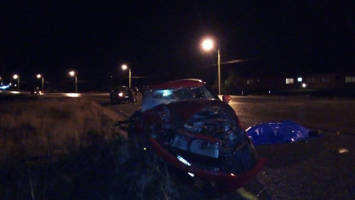 Colisión frontal dejó dos fallecidos y tres heridos graves en Puerto Natales