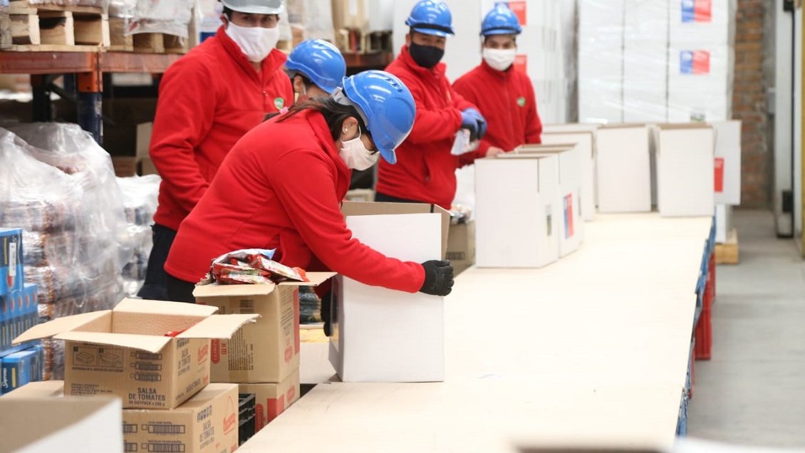 Intendencia del Biobío compró cajas a proveedor inhábil: La ley lo permite