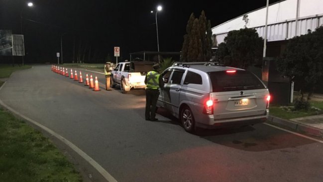 Ñuble: Detienen a cinco personas que circulaban por la Ruta 5 infringiendo el toque de queda