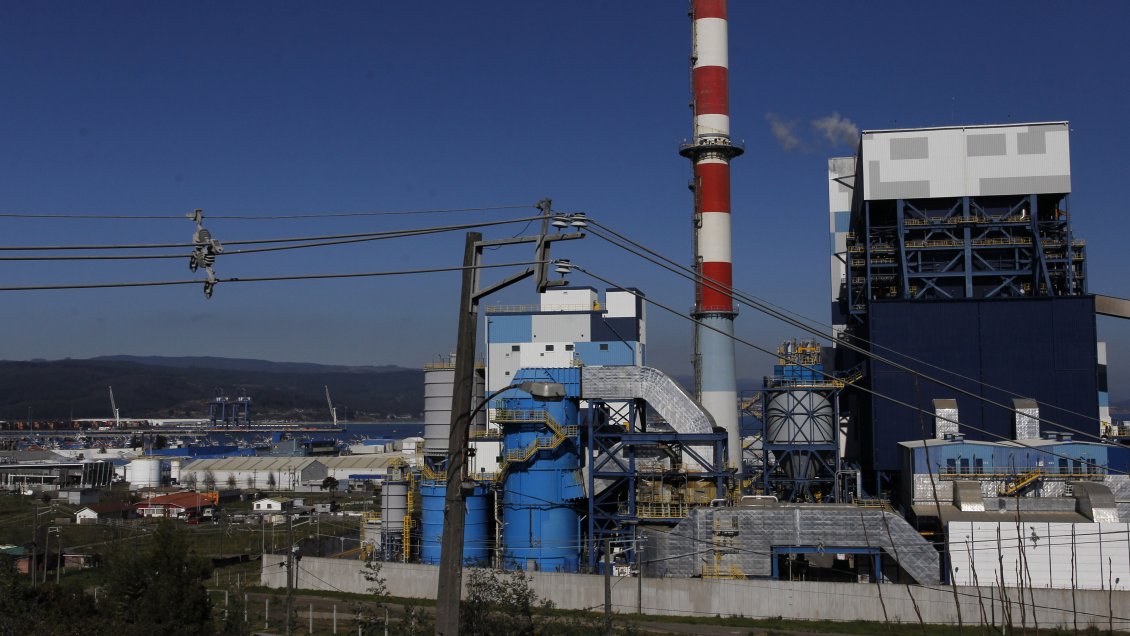 Enel decide adelantar cierre de Bocamina I para diciembre de este año