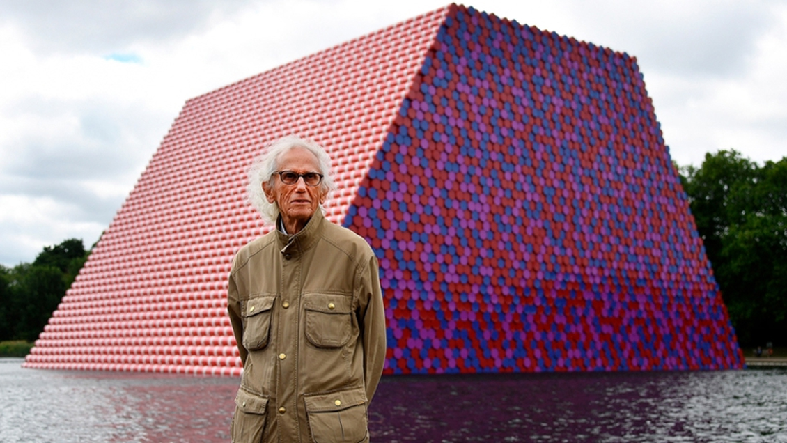 A los 84 años murió Christo, el artista que envolvió al mundo