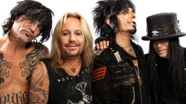 La gira de Mötley Crüe y Def Leppard se aplaza al 2021