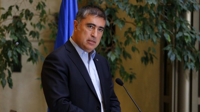 RN propone incluir condonación del CAE en acuerdo nacional