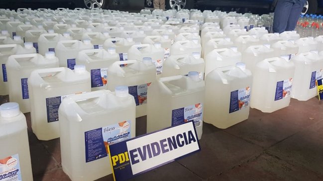 Incautan casi mil litros de alcohol gel artesanal en Concepción