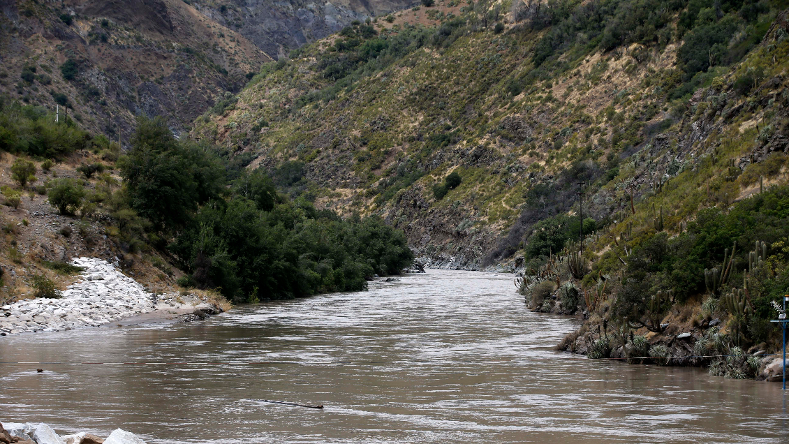 Vecinos denuncian falencias sanitarias de empresa contratista de Alto Maipo