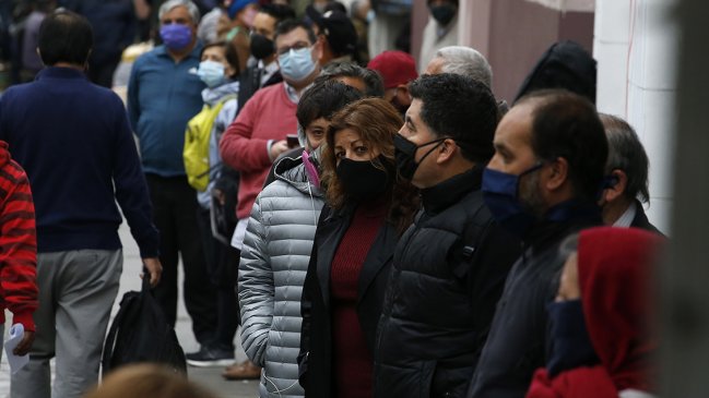 Covid-19: Colegio Médico pide considerar caso sospechoso a quien tiene sólo fiebre
