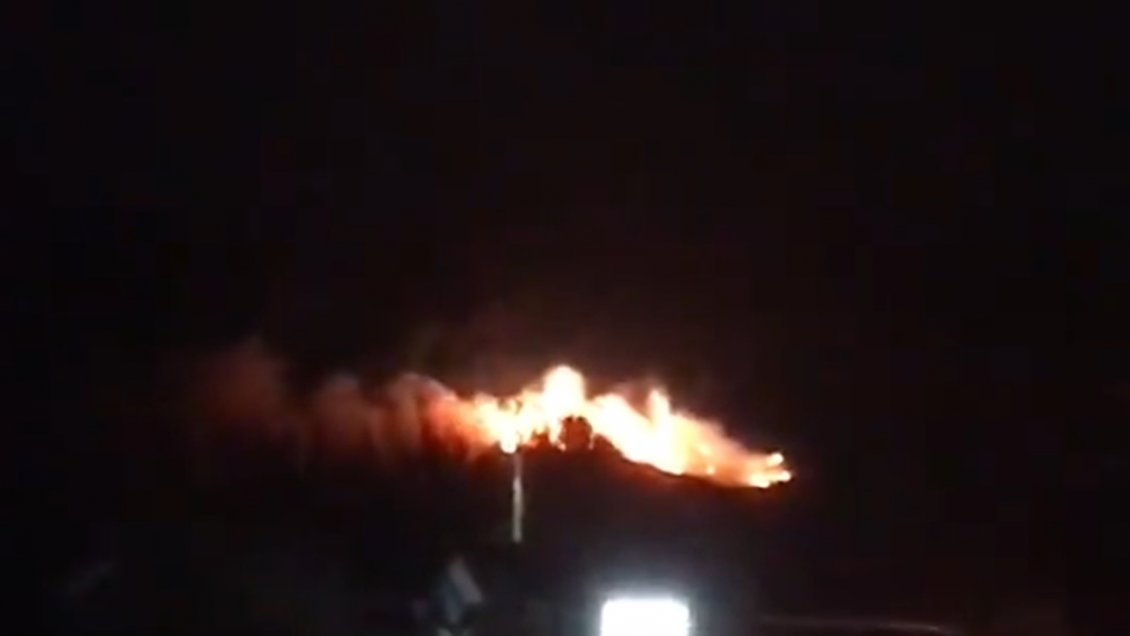 Incendio forestal afecta a Río Ibáñez: Difícil acceso impide trabajo de Bomberos