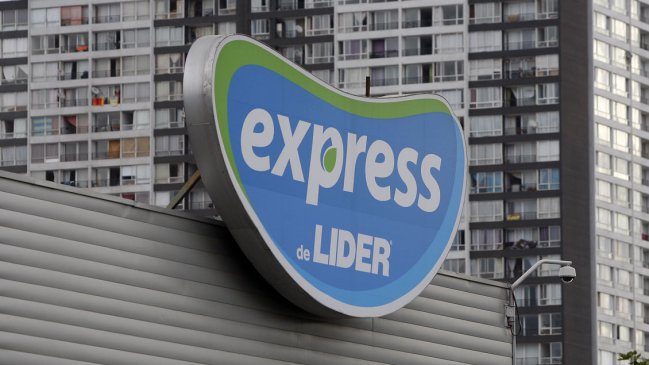 Líder atenderá en horario restringido en locales de la Región Metropolitana por casos de Covid-19