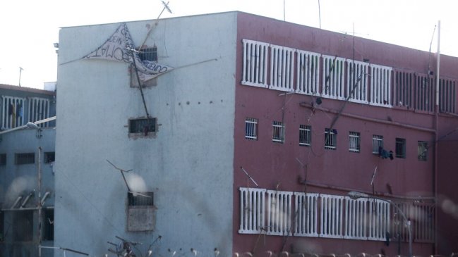 Cárcel de Concepción habilitó espacio para 800 reos provenientes de la Región Metropolitana