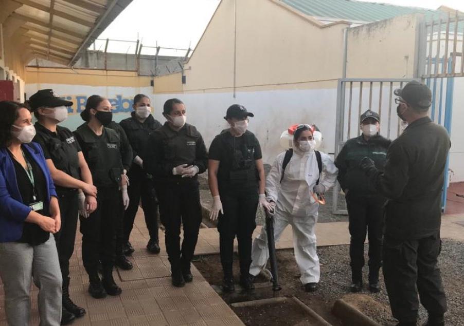 Gendarmería confirmó 10 casos de Covid-19 en Cárcel de Parral